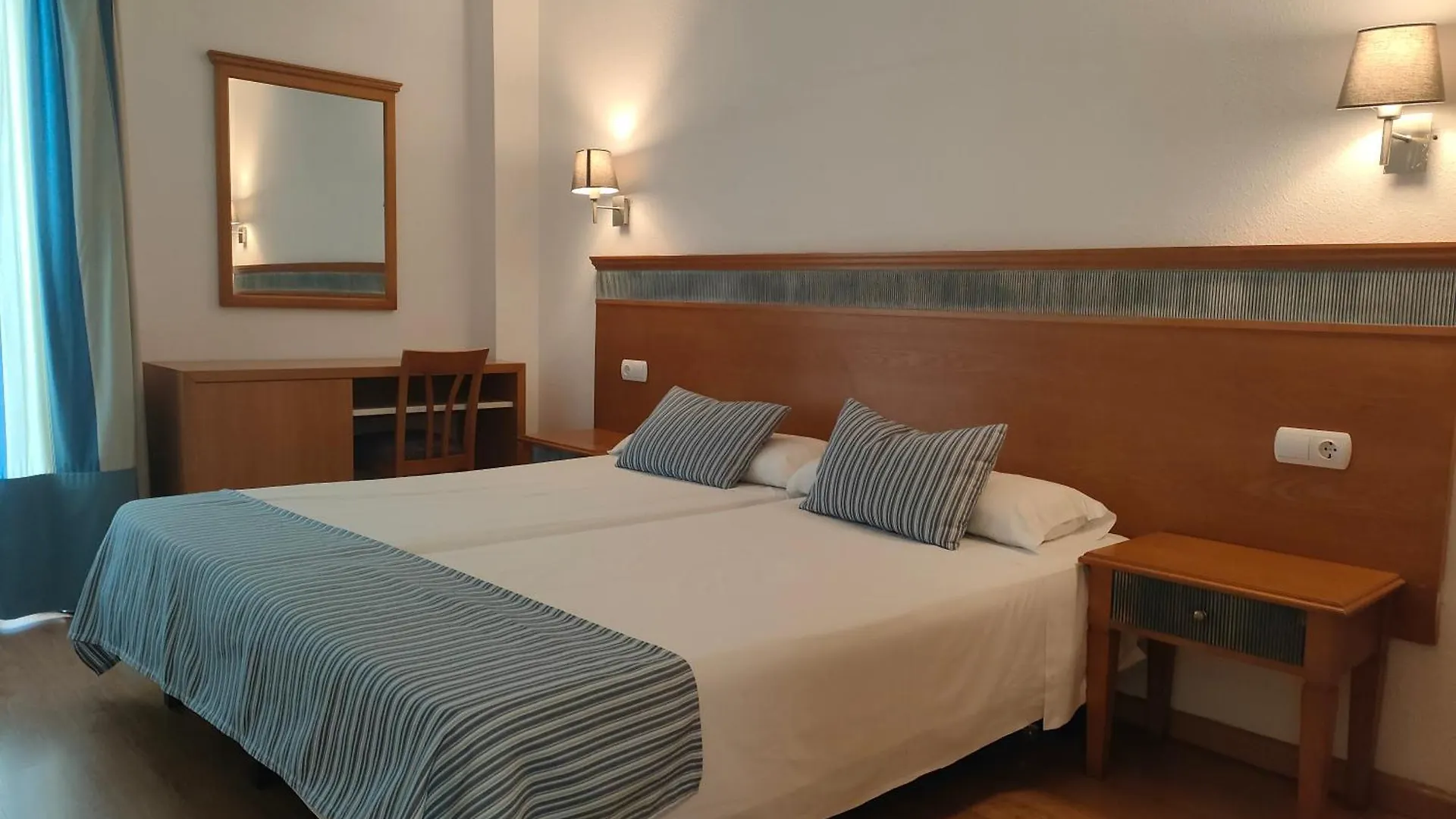 Apartamentos Martha'S Palma Nova  Spain